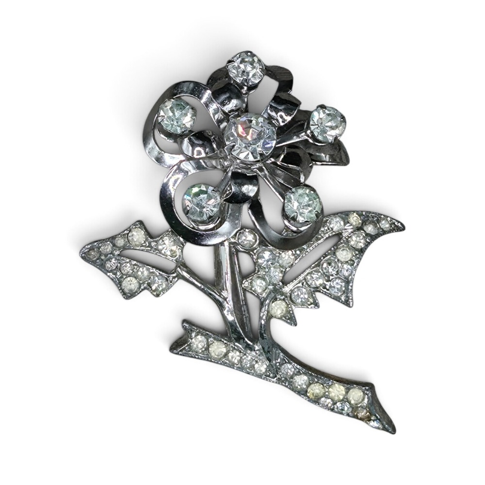 Vintage 40s Flower Brooch Womens OS Silver Rhinestone Floral Pin